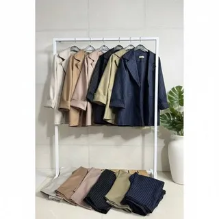 کت و شلوار دیپلمات زنانه راه‌راه