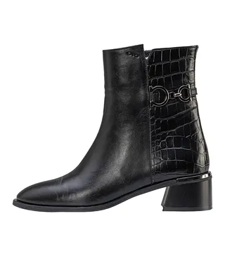 بوت زنانه صاد