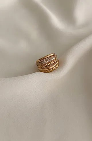 انگشتر چندرج پیچ و نگین