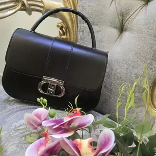 کیف آداک جنس چرمی
