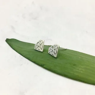 0070. گوشواره الماس