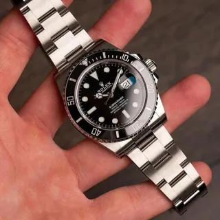 ساعت رولکس ساب مارینر rolex Submariner  با جعبه و کارت گارانتی و ارسال رایگان به کل کشور رنگ سیلور 