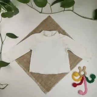 بلوز نوزادی دخترانه آستین بلند برند زارا پشت دکمه دار سفید رنگ – 3-6 ماه