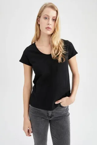 تی شرت آستین کوتاه زنانه دیفکتو