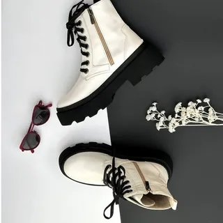 کفش نیم بوت زنانه مدل Stradivarius Flat Ankle Boots - BTW77