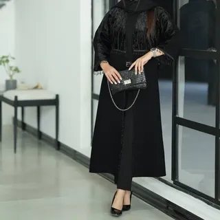 مانتو بلند مجلسی زنانه مخمل ترک با خرجکار سنگدوزی