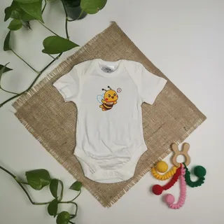 بادی نوزادی آستین کوتاه برند twins طرح زنبور زرد رنگ – 3-6 ماه