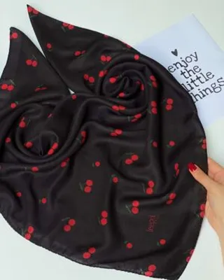 اسکارف گیلاس