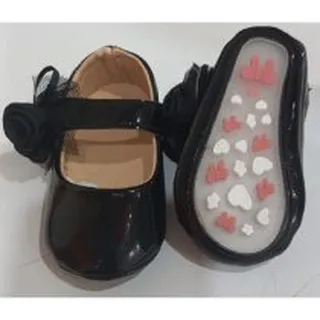 پاپوش مشکی دخترانه گل دار طوری