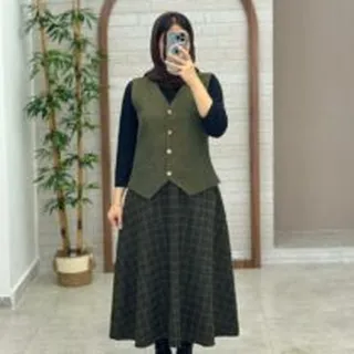 ست جلیقه دامن آذر سبز قهوه ای