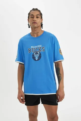 Defactoتیشرت آستین کوتاه Nba Milwaukee Bucks Boxy Fit Crew B9901ax24sm