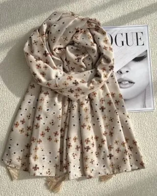 شال گل شکلاتی