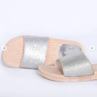دمپایی دخترانه مدل اکلیلی کد304434