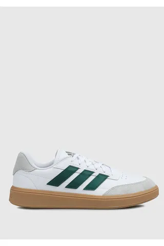 adidasمحوطه