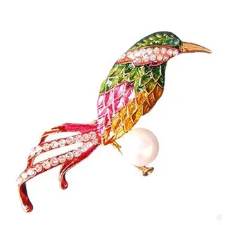 گل سینه زنانه مدل پرنده افسانه ای رنگارنگ طرح تک مروارید کدngr345