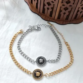 دستبند استیل آبکاری طلا مدل ورساچ طرح جذاب رنگ ثابت 
