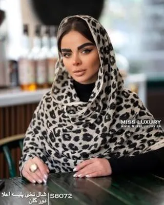 شال نخی پلیسه دورگان S8072