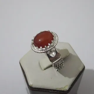 انگشتر عقیق اصل هند با رکاب برنجی 2 ذکر سایز 67