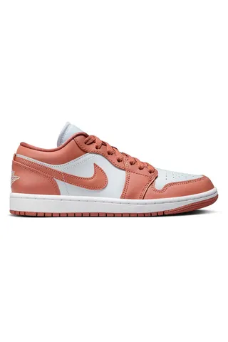 Nikeکفش کتانی پایین Air Jordan 1 (قالب باریک)