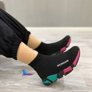 کتونی زنانه بافتی بالنسیاگا جورابی