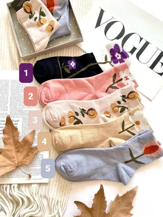 جوراب گلدار