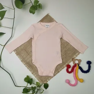 بادی نوزادی دخترانه آستین بلند برند Lily and Dan طرح کبریتی صورتی کمرنگ