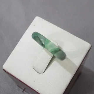 حلقه عقیق اصل سبز خوشرنگ آبدار