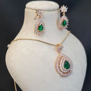 نیم ست اشکی نگین سبز،نیم ست زنانه اشکی