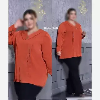 شومیز زنانه  سایزبزرگ مجلسی یقه هفتی جلو پیله 
