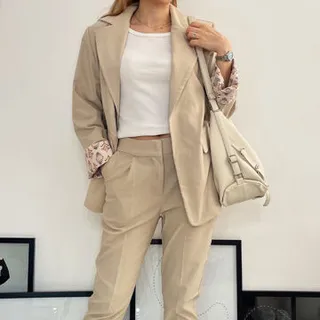 کت زنانه کرم کرپ گاباردین پرتی (Pretty) سین استایل