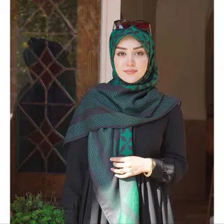 روسری سبز تیره  نخی جدید هندسی قواره بزرگ دست دوز  کد ana2720 با ارسال رایگان آنالیا اسکارف