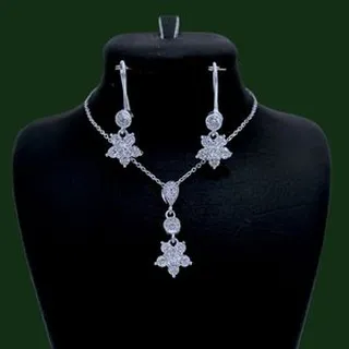نیم ست نقره زنانه مدل فلاور ظریف کد reh-0198